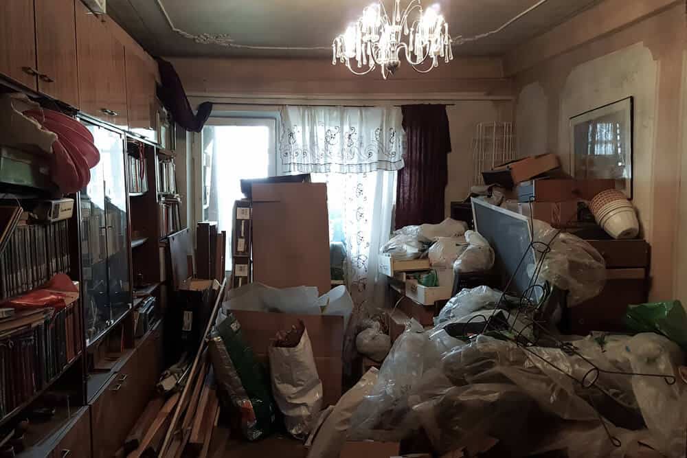 clean hoarder's house